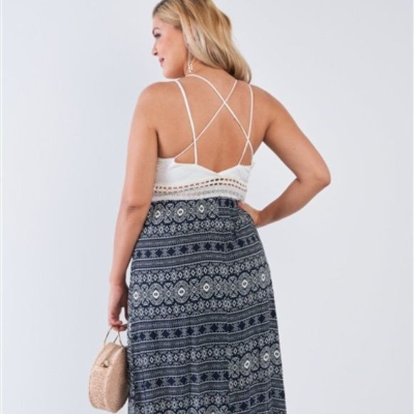 V Neck Lace Crochet Criss Cross Back Maxi Dress - Picture 5 of 6
